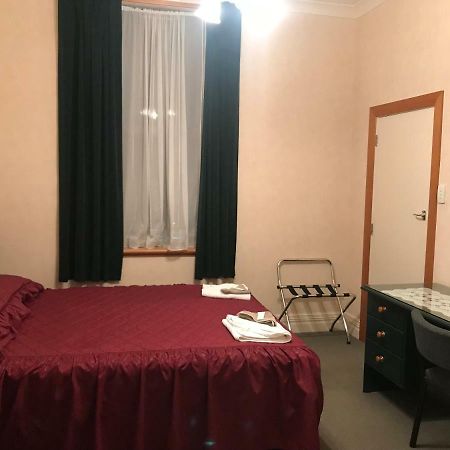 Feilding Hotel Exterior photo